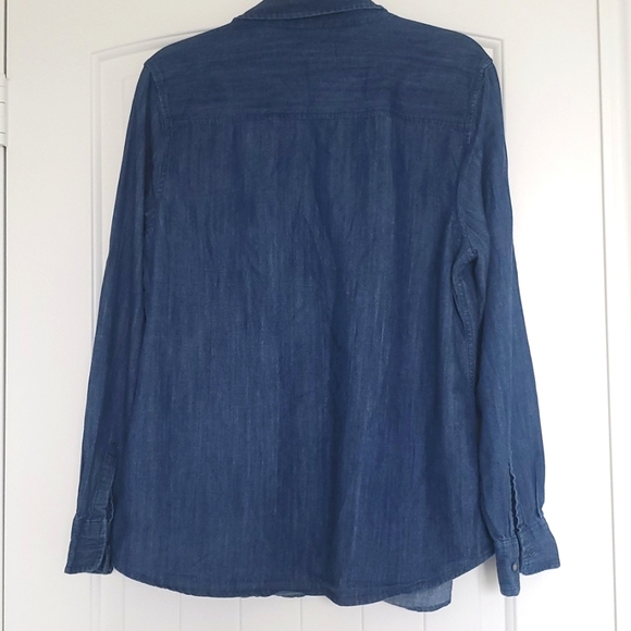 GAP Boyfriend Fit Jean Shirt (Large) - Picture 8 of 8